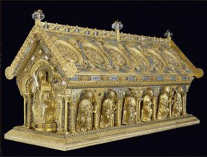 The reliquary of Saint Maurus contains fragments from the bodies of three saints – Saint Maurus, Saint John the Baptist and Saint Timothy.