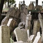 prague tours: old jewish cemetery